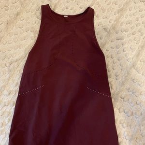 Lululemon women’s running tank